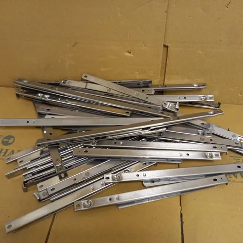 BOX OF APPROX 30 WINDOW HINGES IN VARIOUS SIZES
