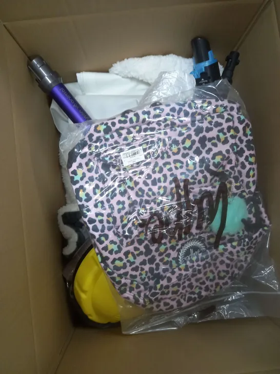 BOX OF APPROXIMATELY 5 ASSORTED ITEMS TO INCLUDE HYPE BACKPACK, HOOVER, WALLPAPER ETC