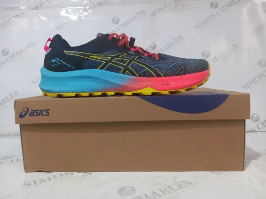 BOXED PAIR OF ASICS GEL-TRABUCO 11 SHOES IN MULTICOLOUR UK SIZE 11.5