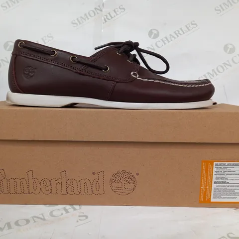 BOXED PAIR OF TIMBERLAND SHOES IN BROWN UK SIZE 8.5