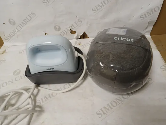 CRICUT HAT PRESS (MODEL 2009243)