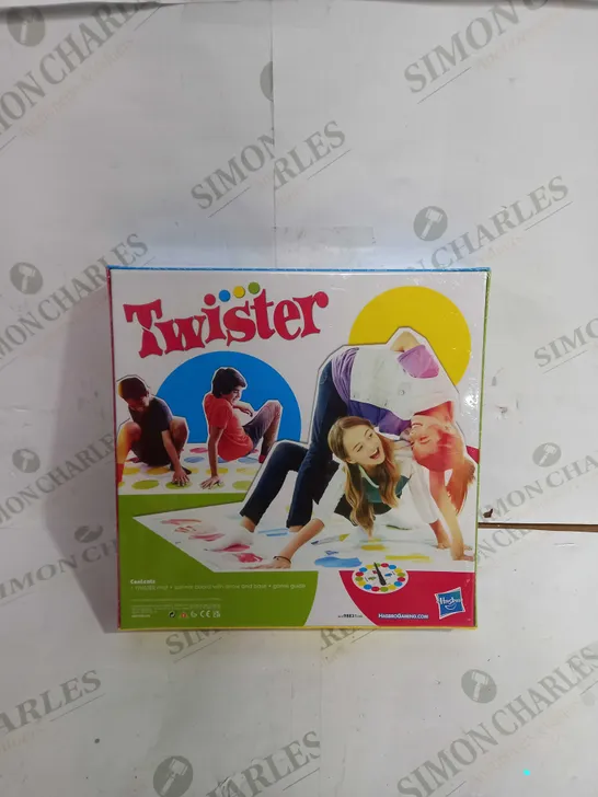 HASBRO GAMING TWISTER 6+