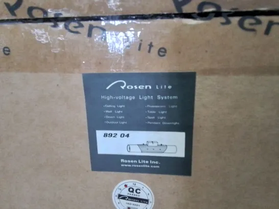 PALLET CONTAINING APPROXIMATELY 26 LIGHTING ITEMS TO INCLUDE EMCOLITE SUSPENSION LIGHT AND ROSEN LITE BAR LIGHT