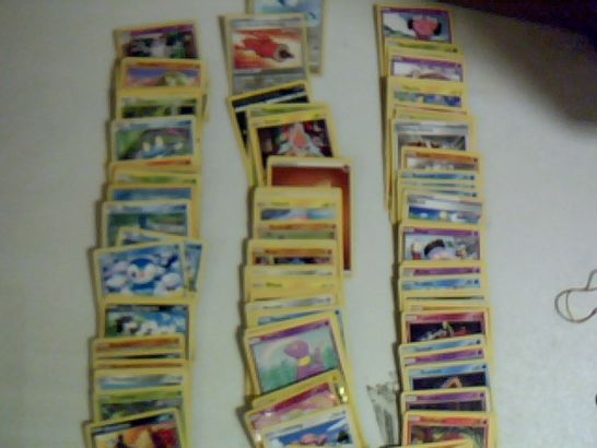 ASSORTMENT OF APPROX 120 POKEMON CARDS