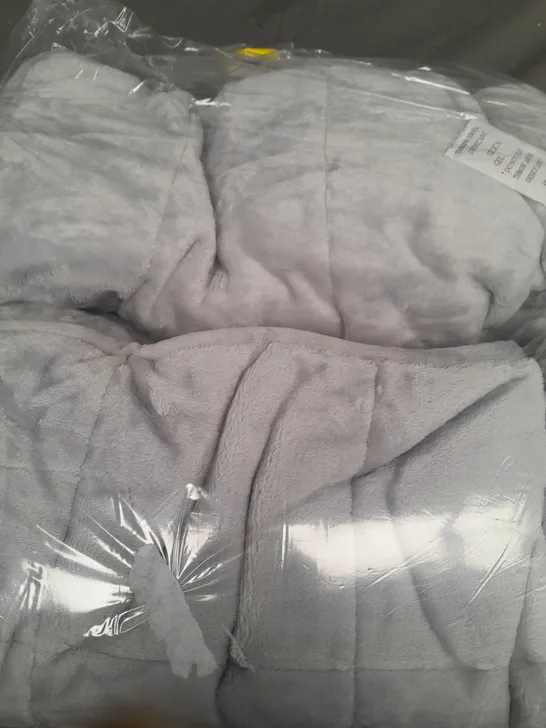 BOXED COZEE HOME VELVETSOFT WEIGHTED BLANKET