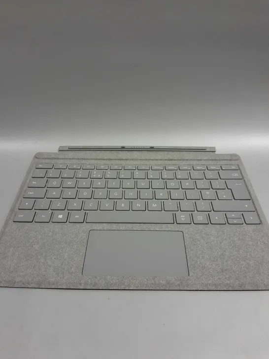 MICROSOFT 1725 SURFACE PRO KEYBOARD 