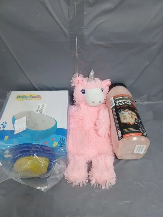 APPROXIMATELY 20 HOUSEHOLD ITEMS TO INCLUDE AN INFLATABLE BABY BATH, HIMALAYAN ROCK SALT AND A UNICORN HOTWATER BOTTLE