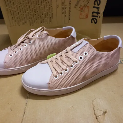 BOXED PAIR OF BERTIE PINK LEATHER TEXTURED CUPSOLE TRAINERS - 8/42