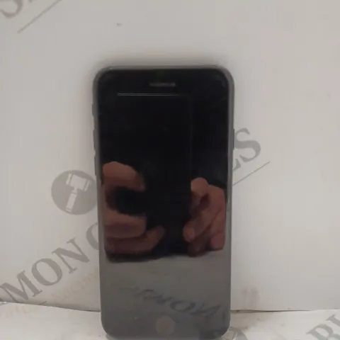 APPLE IPHONE 7 (A1778) SMARTPHONE