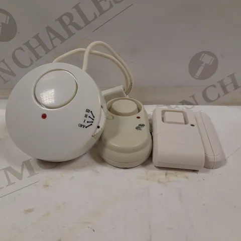 BAG OF APPROXIMATELY 3 ALARMS & ELECTRICALS TO INCLUDE MINI CHIME AND ALARM, WINDOW SHOCK ALARM, DOOR HANDLE ALARM