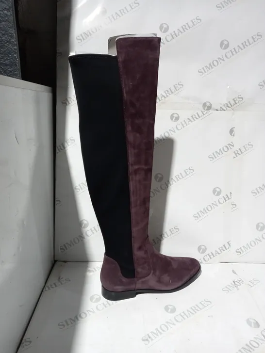 BOXED PAIR OF CLARKS BIZZY KNEE HIGH BOOTS FAUX SUEDE AUBERGINE UK SIZE 4  