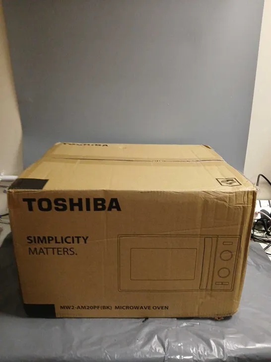 BOXED TOSHIBA MW2-AM20PF MICROWAVE OVEN IN BLACK