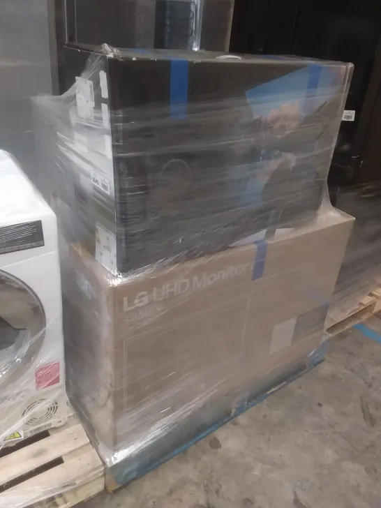 PALLET OF APPROXIMATELY 11 ASSORTED MONITORS INCLUDING: