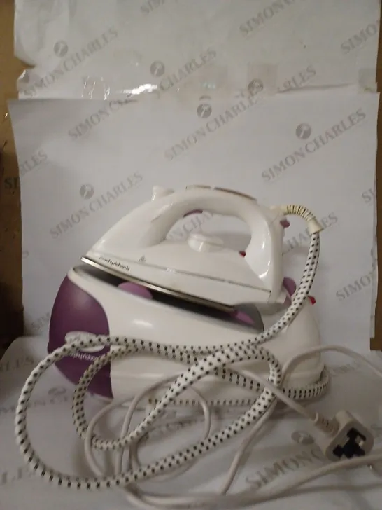 MORPHY RICHARDS JET STEAM GENERATOR IRON PINK/WHITE