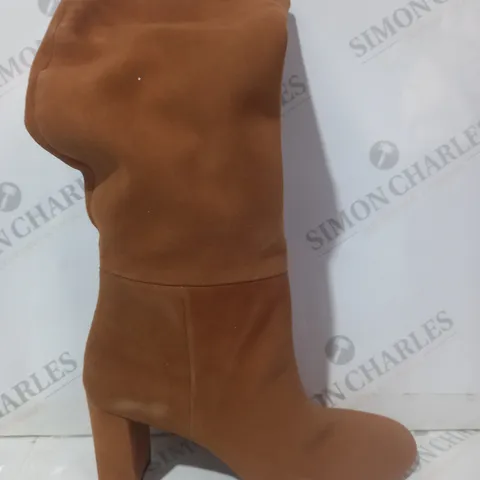 BOXED PAIR OF GEOX GOAT SUEDE BLOCK HEEL KNEE-HIGH BOOTS IN TAN UK SIZE 5