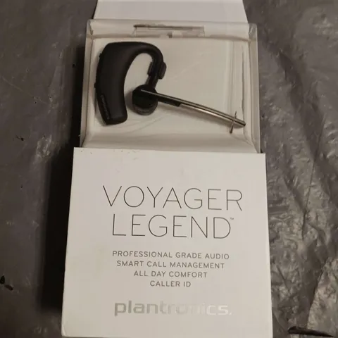 BOXED VOYAGER LEGEND BY PLANTRONICS 