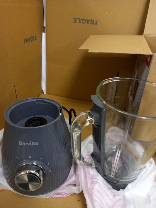 BREVILLE FLOW JUG BLENDER AND SMOOTHIE MACHINE