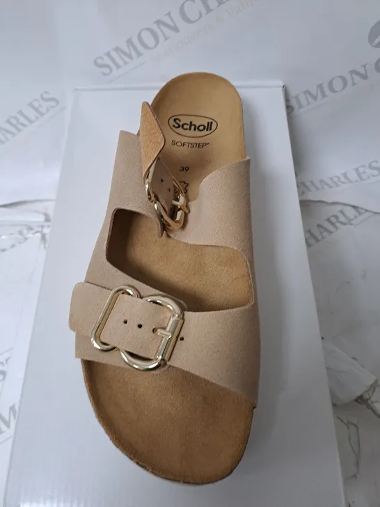 BOXED SCHOLL SANDLES IN TAN SIZE 6