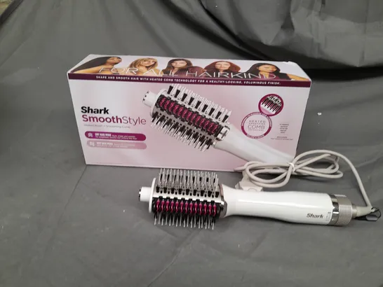 BOXED SHARK SMOOTHSTYLE HOT BRUSH & SMOOTHING COMB