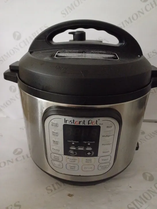 INSTANT POT DUO SMART PRESSURE COOKER