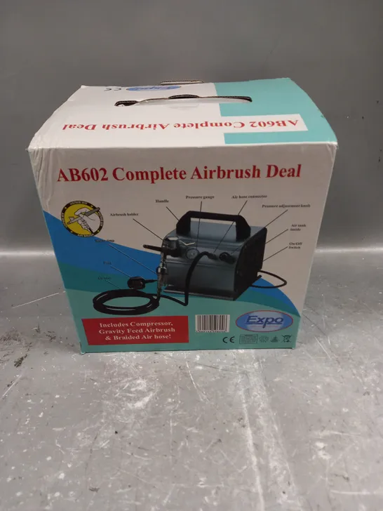 BOXED AIRBRUSH COMPRESSOR AB602