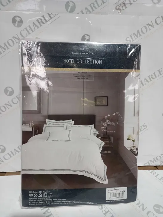 GAVENO CAVAILIA HOTEL COLLECTION DOUBLE DUVET SET 