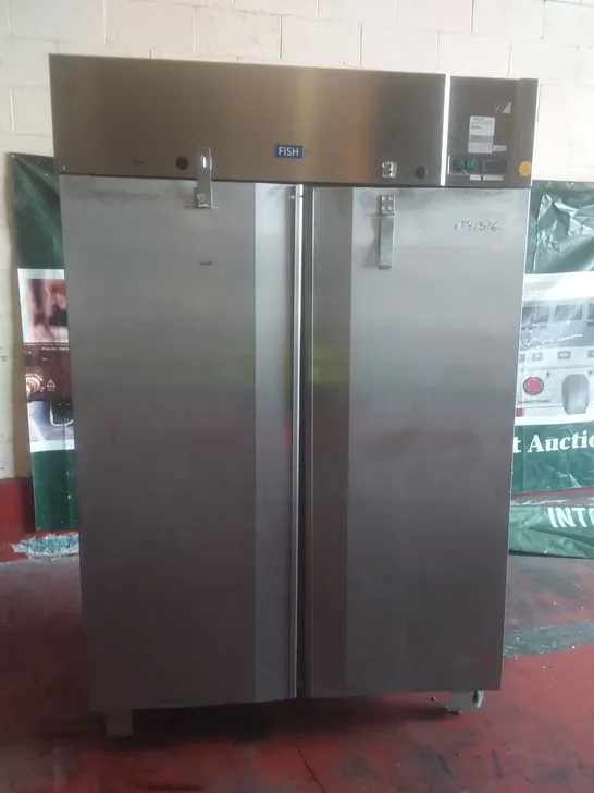 DOUBLE DOOR COMMERCIAL FRIDGE 