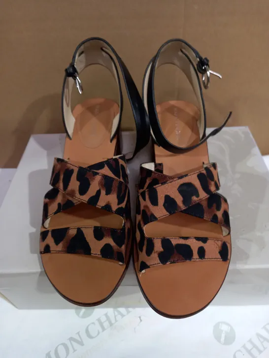 MARC FISHER OMELA SANDAL LEOPARD PRINT UK SIZE 6