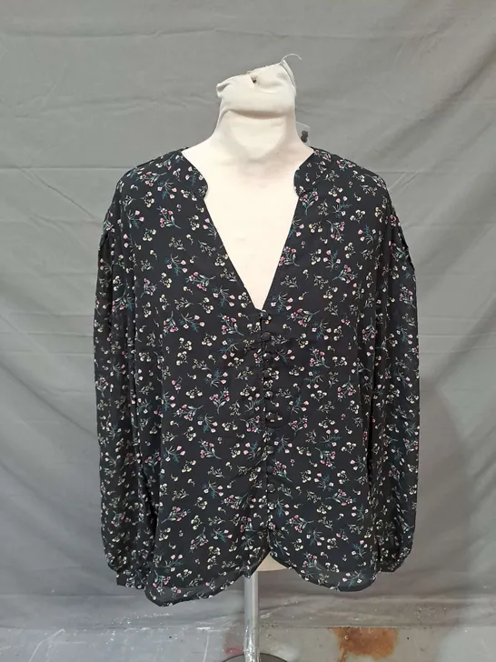 APRICOT DITSY FLORAL SHIRT IN BLACK SIZE 18