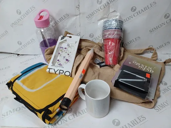 APPROXIMATELY 9 COTTON ON ITEMS INCLUDING TAN ECTRA LARGE TOTE BAG, BEER PONG, LARGE PENCIL