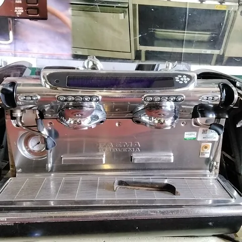 TRADITIONAL FAEMA EMBLEMA COFFEE MACHINE