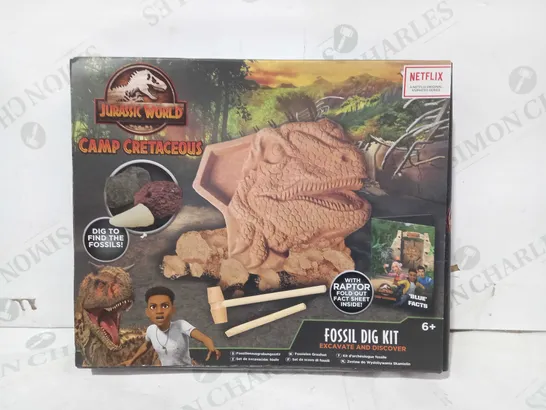 JURASSIC WORLD CAMP CRETACEOUS FOSSIL DIG KIT