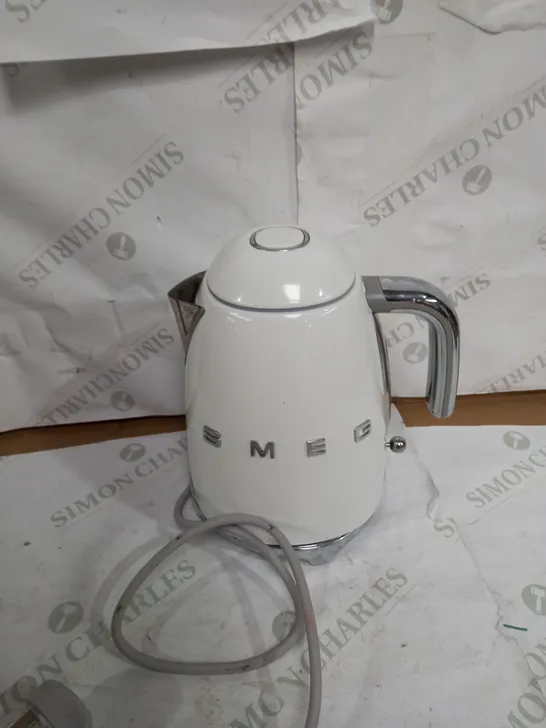 SMEG TOASTER - WHITE RRP £129.99