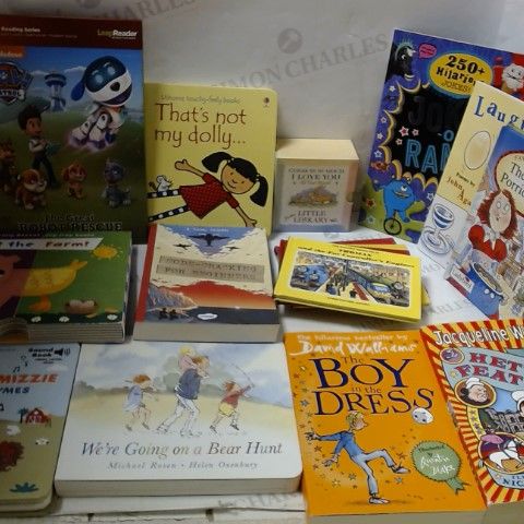 LOT OF APPROXIMATELY 17 ASSORTED CHILDREN BOOKS 