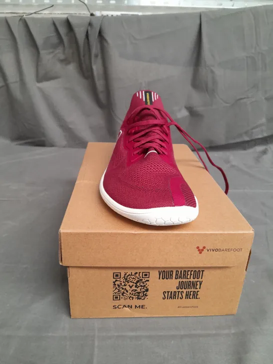 BOXED PAIR OF  VIVOBAREFOOT PRIMUS LITE KNIT SHOES SIZE EU 43 