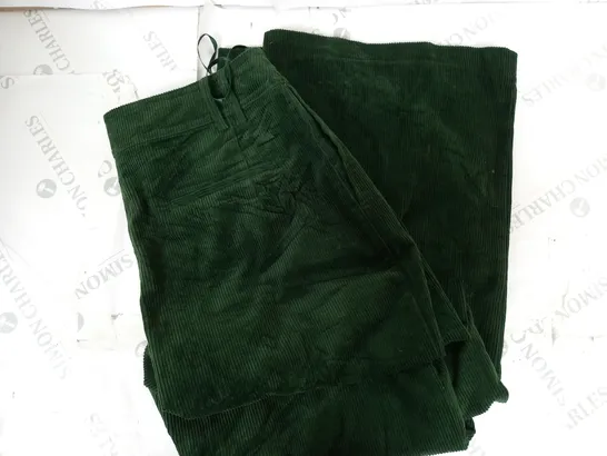 TOPSHOP TROUSERS IN GREEN SIZE 16 