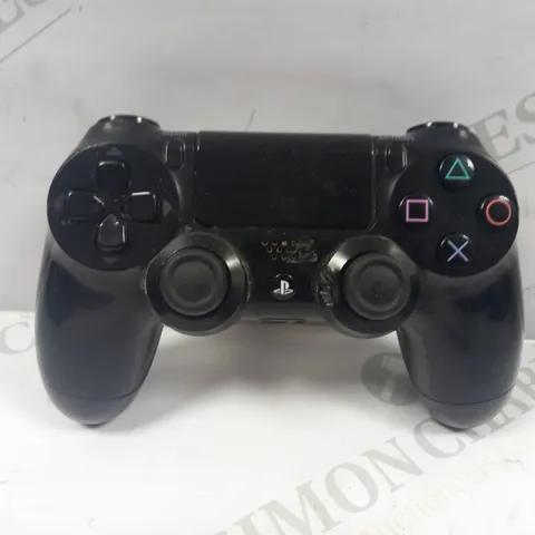 SONY PLAYSTATION 4 CONTROLLER IN BLACK