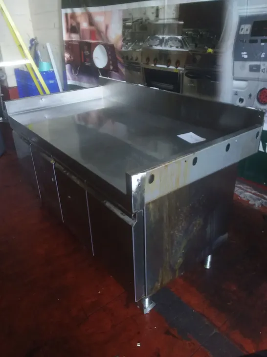 PREP TABLE WITH UNDERCOUNTER FRIDGES 