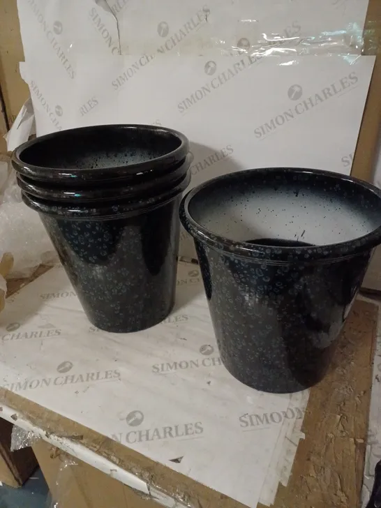 FLOURISH SET OF COTSWOLD GLAZED EFFECT PLANTERS