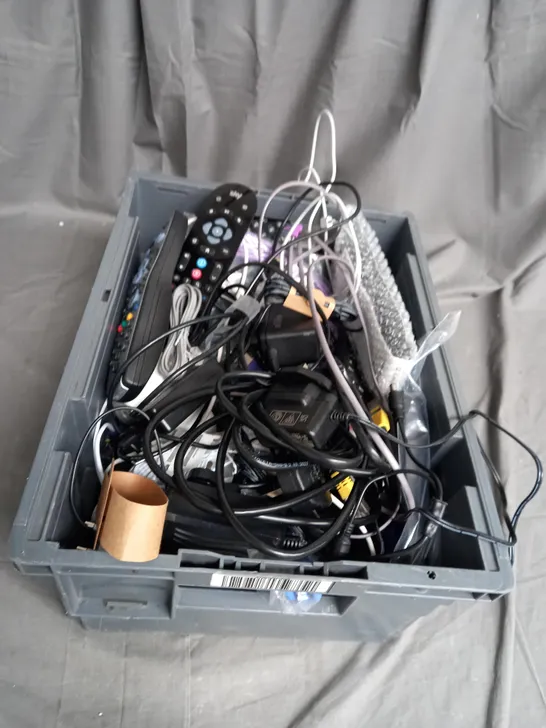 LARGE QUANTITY OF ASSORTED ELECTRICAL PRODUCTS AND ACCESSORIES TO INCLUDE; WIFI BOXES  , PLUGS AND CABLES 