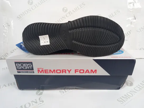 BOXED PAIR OF SKECHERS BOBS SPORT MEMORY FOAM SHOES IN BLACK UK SIZE 5.5