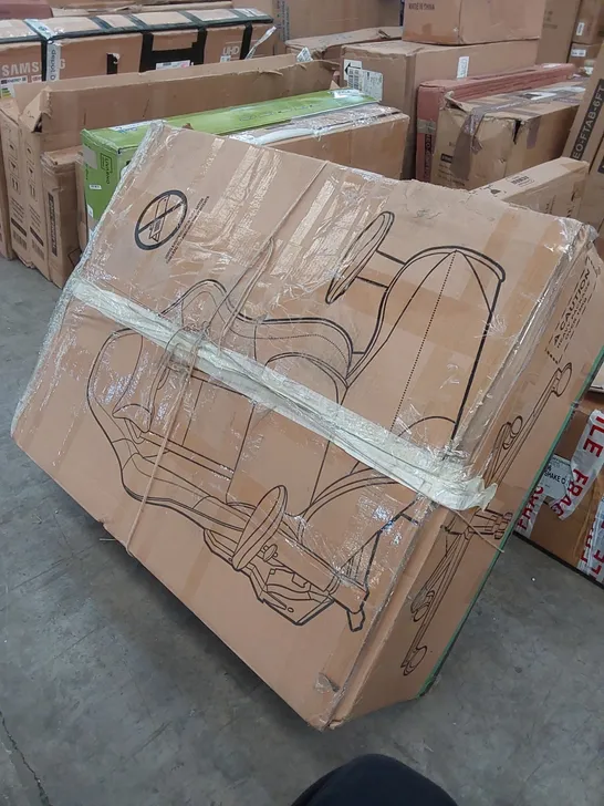 BOXED GAMING CHAIR