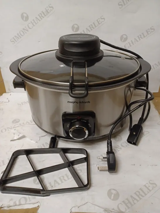 MORPHY RICHARDS 461010 SEAR, STEW AND STIR SLOW COOKER RRP £69.99