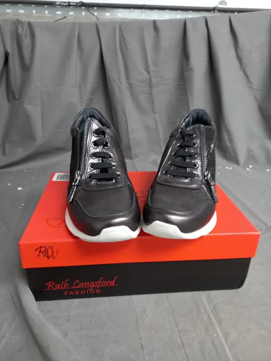 BOXED PAIR OF RUTH LANGSFORD WEDGE BLACK TRAINERS IN PEWTER - SIZE 6