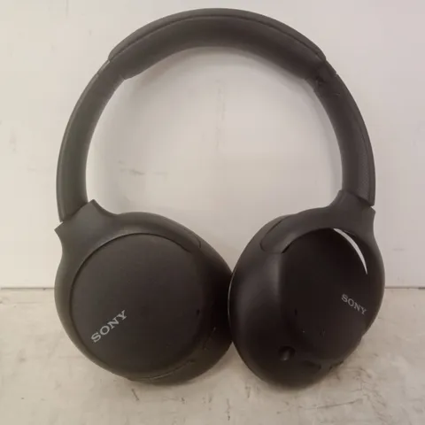 BOXED SONY WIRELESS HEADPHONES 