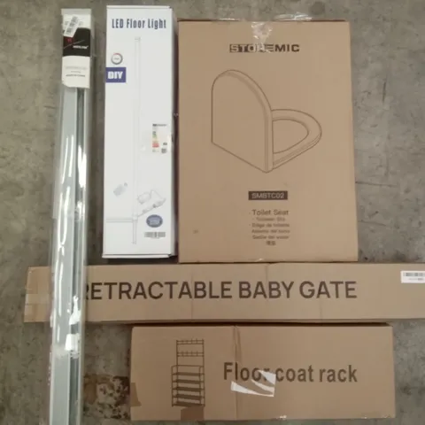 PALLET OF ASSORTED ITEMS INCLUDING STOREMIC TOILET SEAT, FLOOR COAT RACK, RETRACTABLE BABY GATE, HSYLYM VENETIAN BLIND, LED FLOOR LIGHT