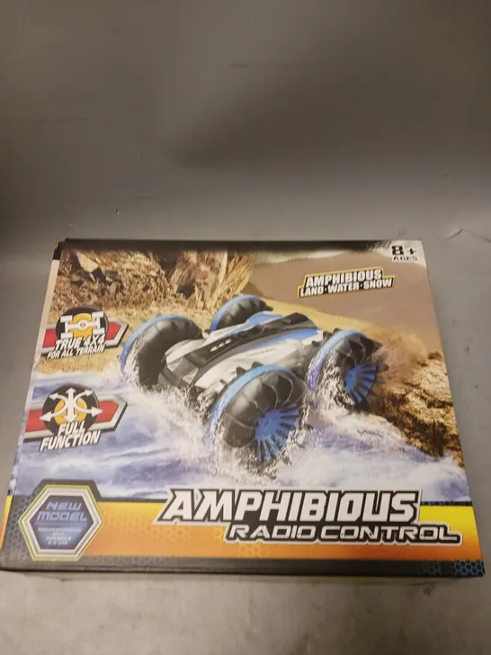 AMPHIBIOUS RADIO CONTROL CAR AGES 8+ BLUE