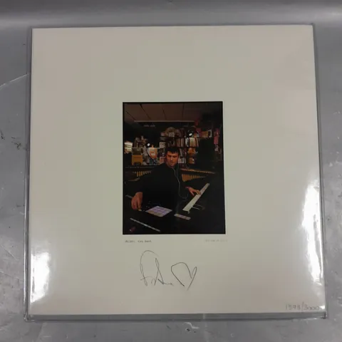 IRL001 TINY DESK SINGED VINYL 