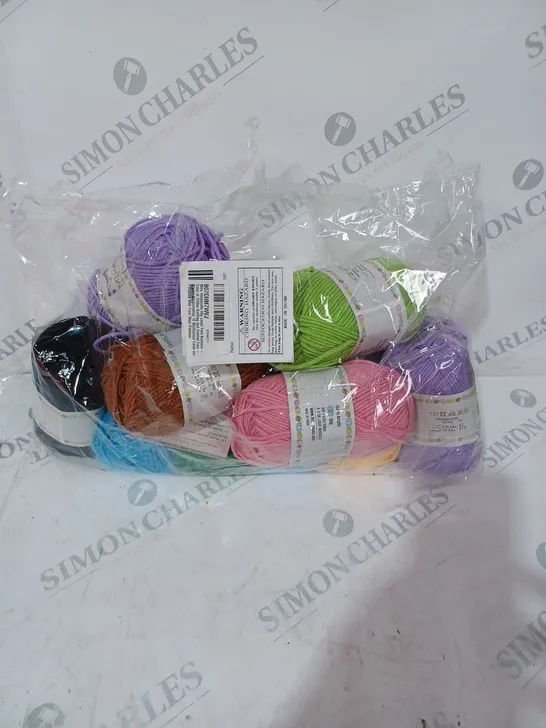 MIRA ASSORTMENT OF KNITTING YARN IN VARIOUS COLOURS