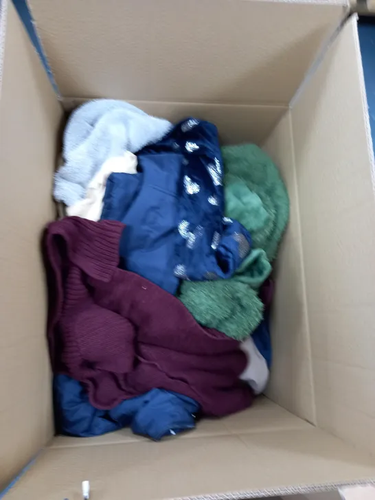 BOX OF ASSORTED WOMENS CLOTHING TO INCLUDE JEANS, TROUSERS, COATS ETC 